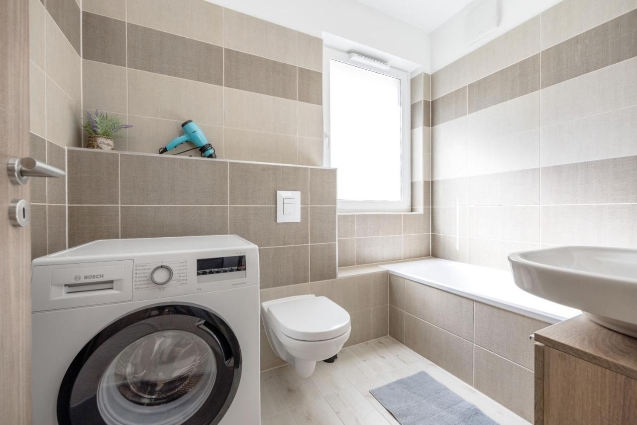 211 / 1 Bedroom / Modern Condo In City Center Budapest Esterno foto